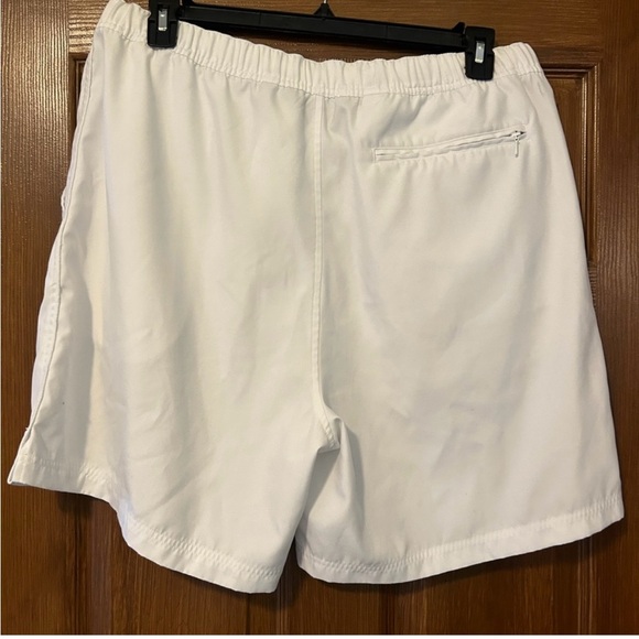 Men’s Polo XL white shorts- worn once - Picture 4 of 10